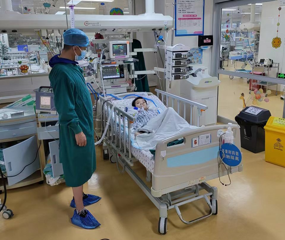 保亭跨省救护车出租公司