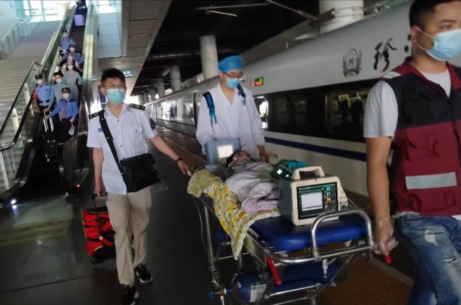 保亭高铁转运公司